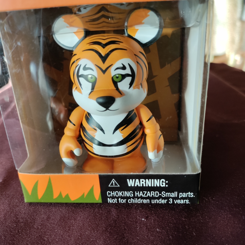 Tiger Disney Park Vinyl 3" Collectible Figure